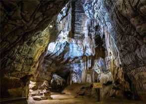 Oldest caves in the world